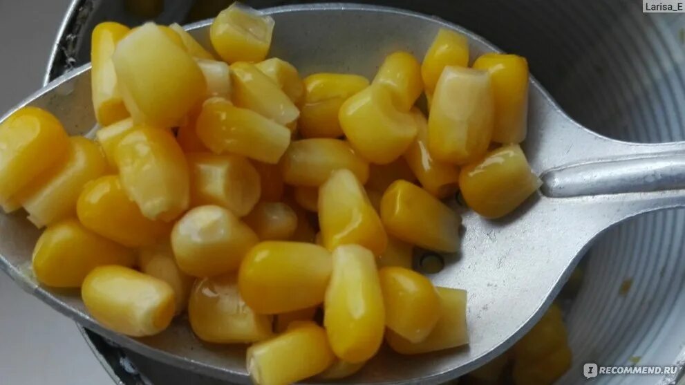 Кукуруза в початках консервированная лента. Кукуруза в замороженная в зернах приготовление. Кукуруза консервированная лента. Продукты питания из кукурузы.