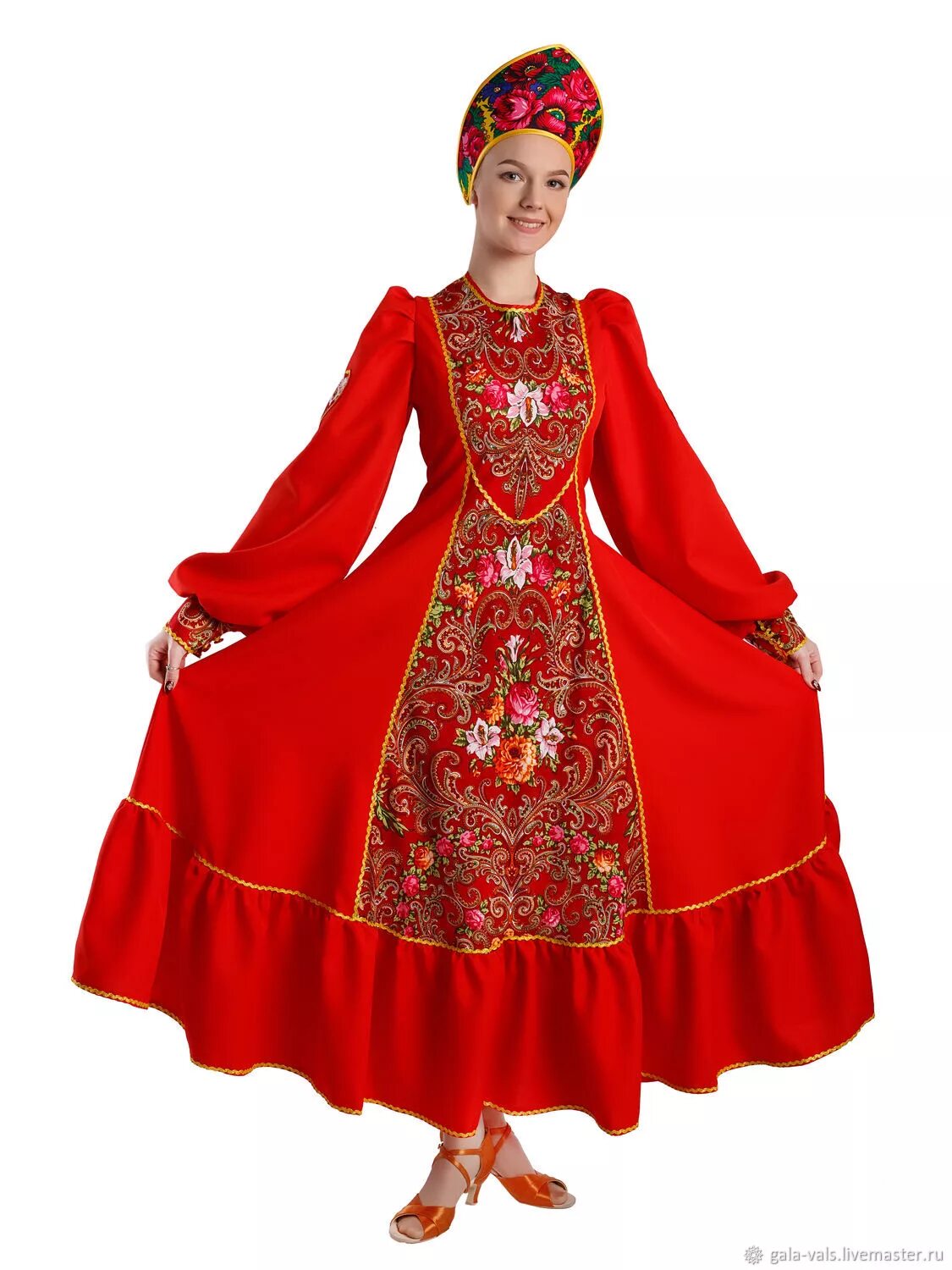 Красивые русские костюмы. Русское народное платье. Русский костюм. Платье в народном стиле. Сценический костюм в русском стиле.