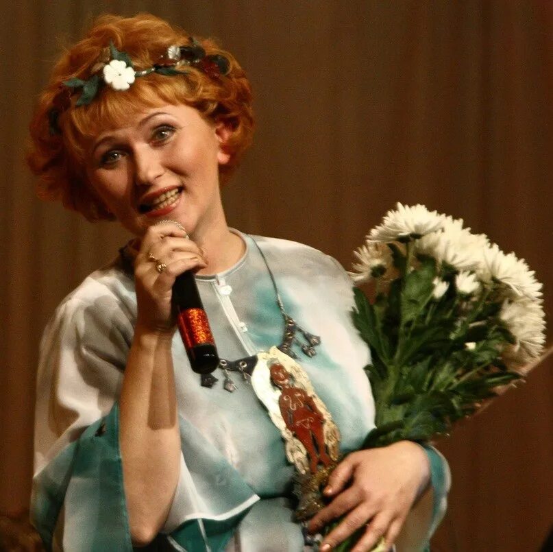Певицы удмуртии. Уткина певица удмуртии.