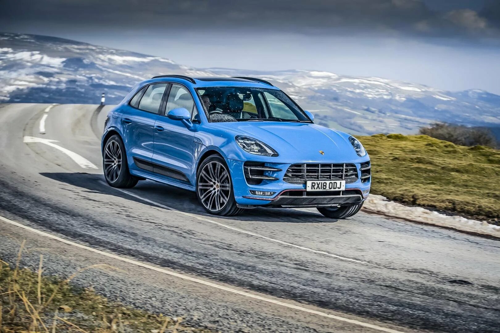 Макан купить билеты москва 2024. Porsche Macan 2022. Porsche Macan GTS 2023. Porsche Macan Turbo s 2022. Porsche Macan Turbo s 2021.