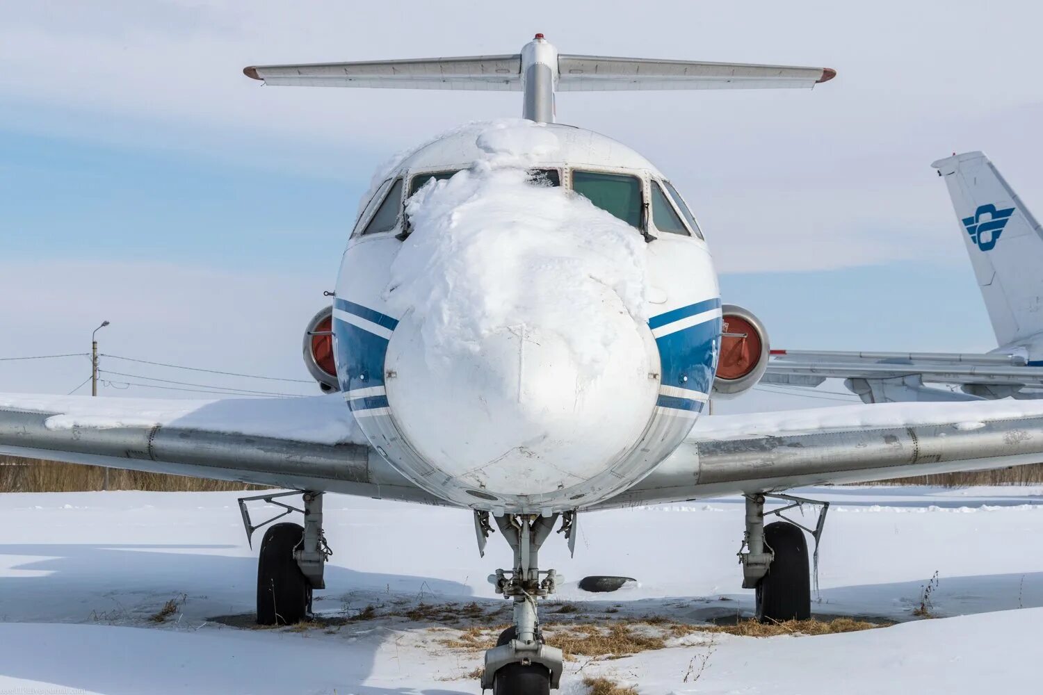 Тамбовский аэродром самолеты. Як-40 пассажирский самолёт. Самолет Улан-Удэ Кырен. Самолет Тамбов Москва. Уфа салехард самолет