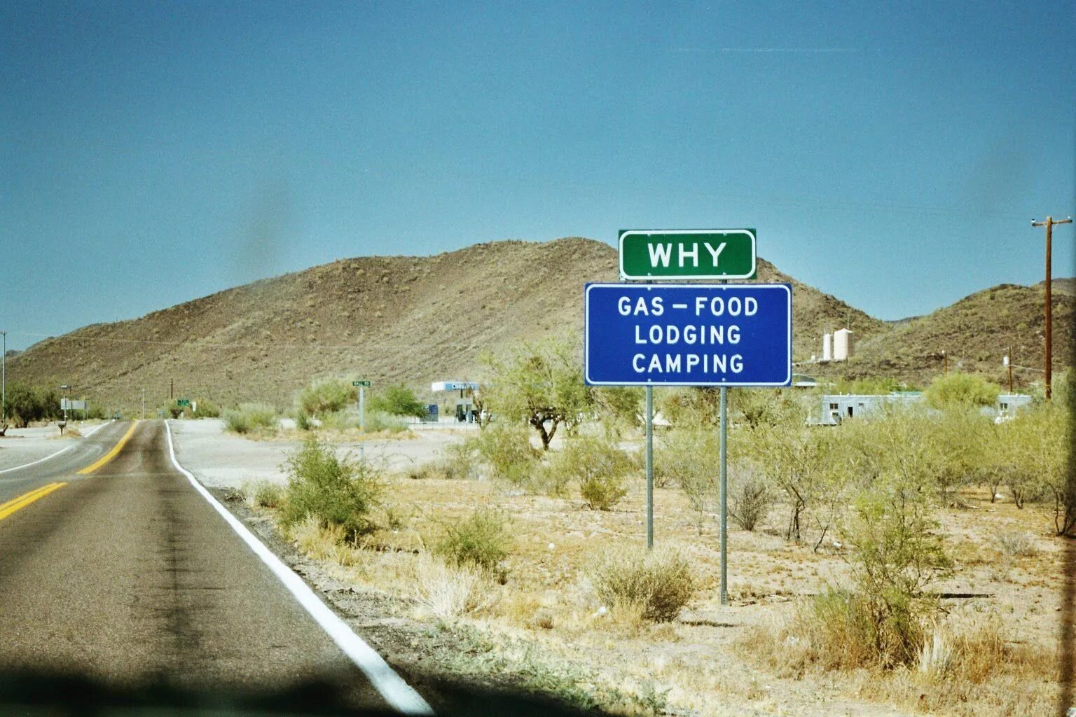 In the middle of nowhere. Аризона море. Why Arizona. Город why.