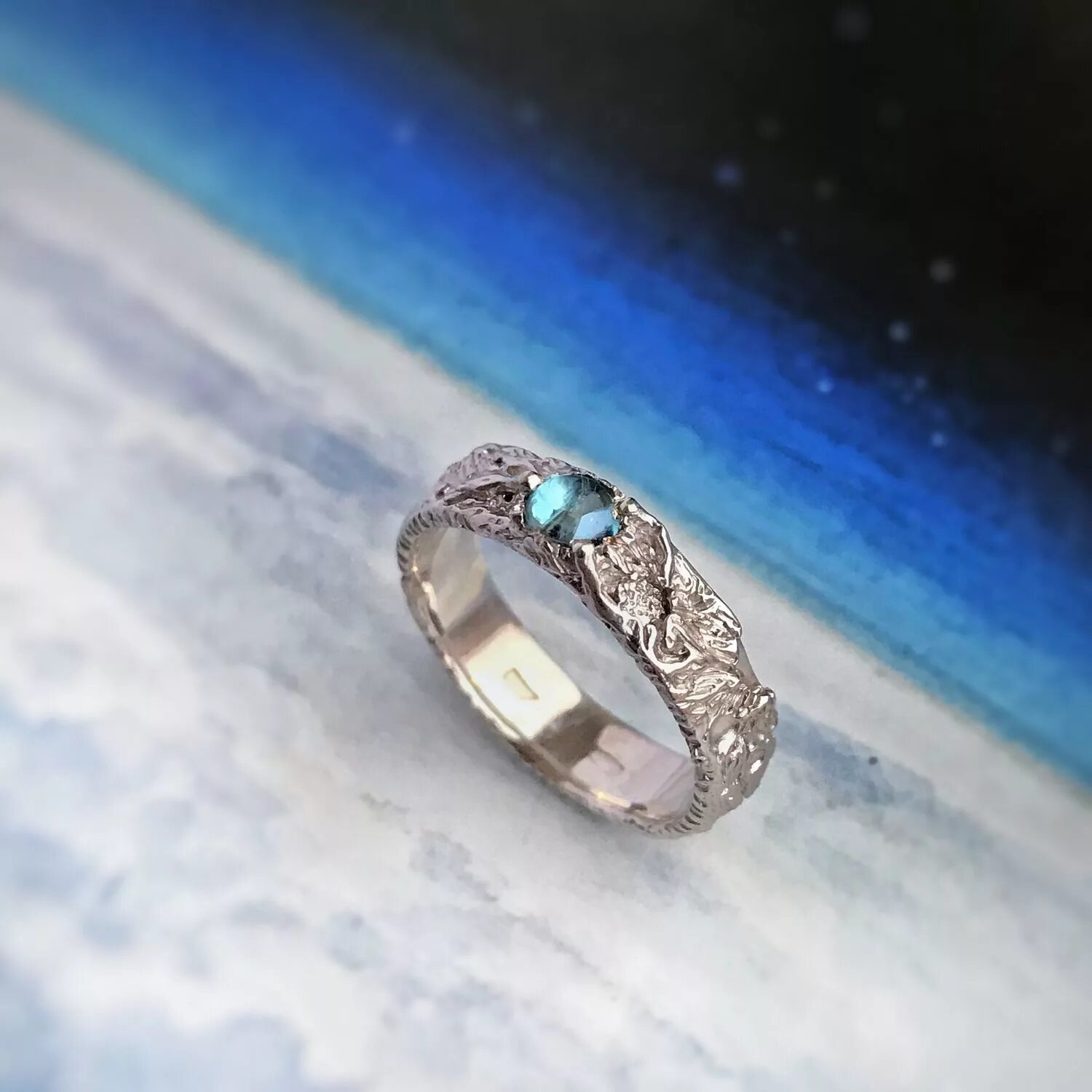 Подвеска с лунным камнем в серебре. Серьги с лунным камнем. Слушать лунное серебро. Слушать лунное серебро. Луна серебро.