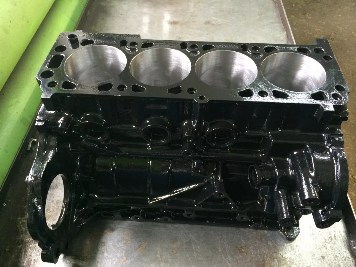 Расточка блока. Расточка блока киров. Расточка блока цилиндров уфа. Расточка блока цилиндров на лепсе 28. Хонинговка гбц.