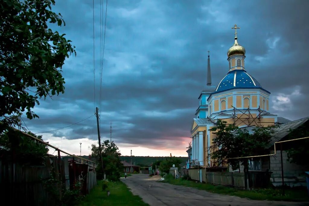 Сайт борисоглебска воронежской. Казанский храм Борисоглебск. Храм Казанской иконы Божией матери Борисоглебск. Город Борисоглебск Воронежской области. Церкви Борисоглебска Воронежской области.