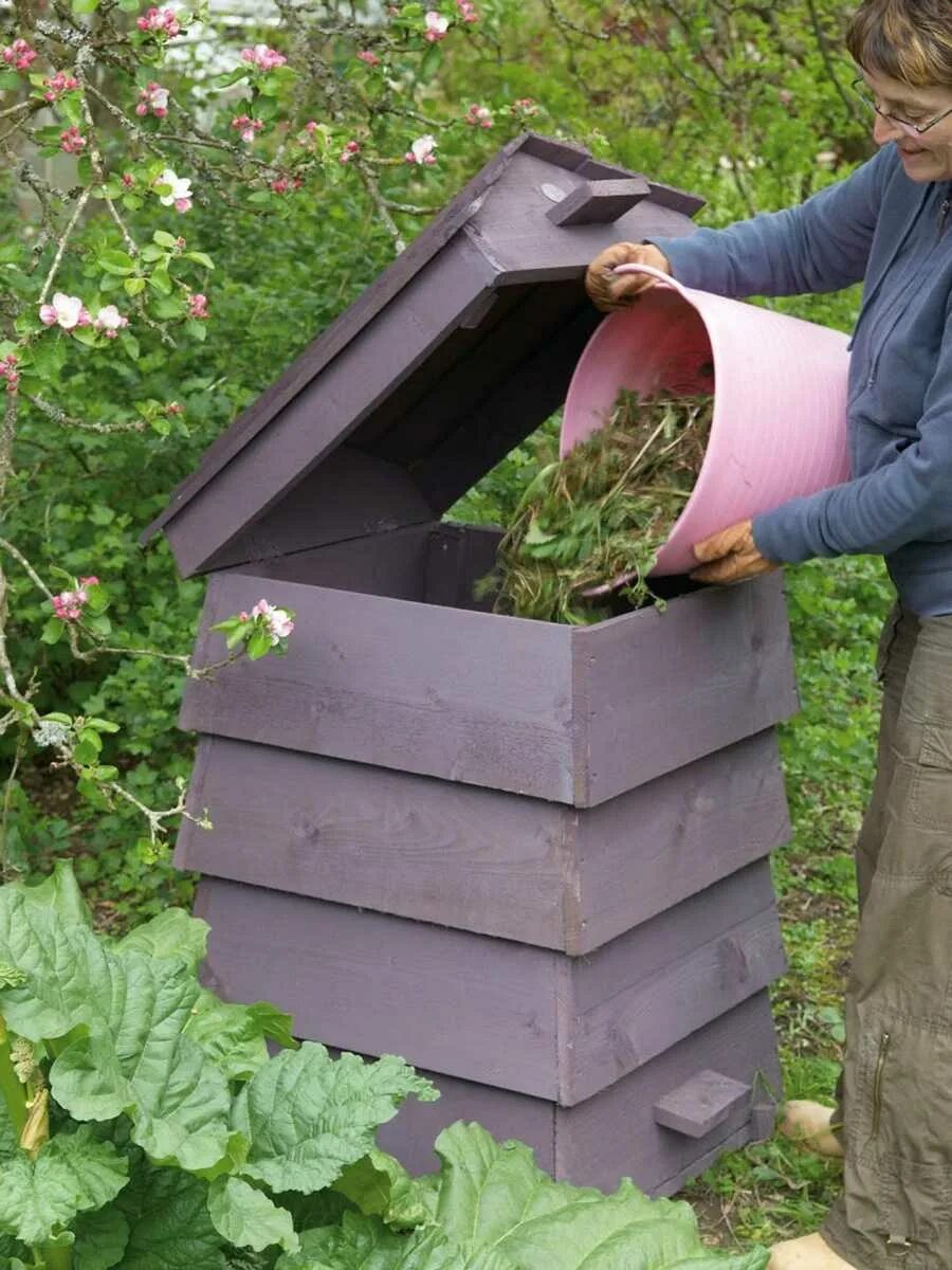 Садовый компостер keter eco composter. Садовая яма. Финская компостная яма. Яма для отходов на даче. Дачная компостная яма.