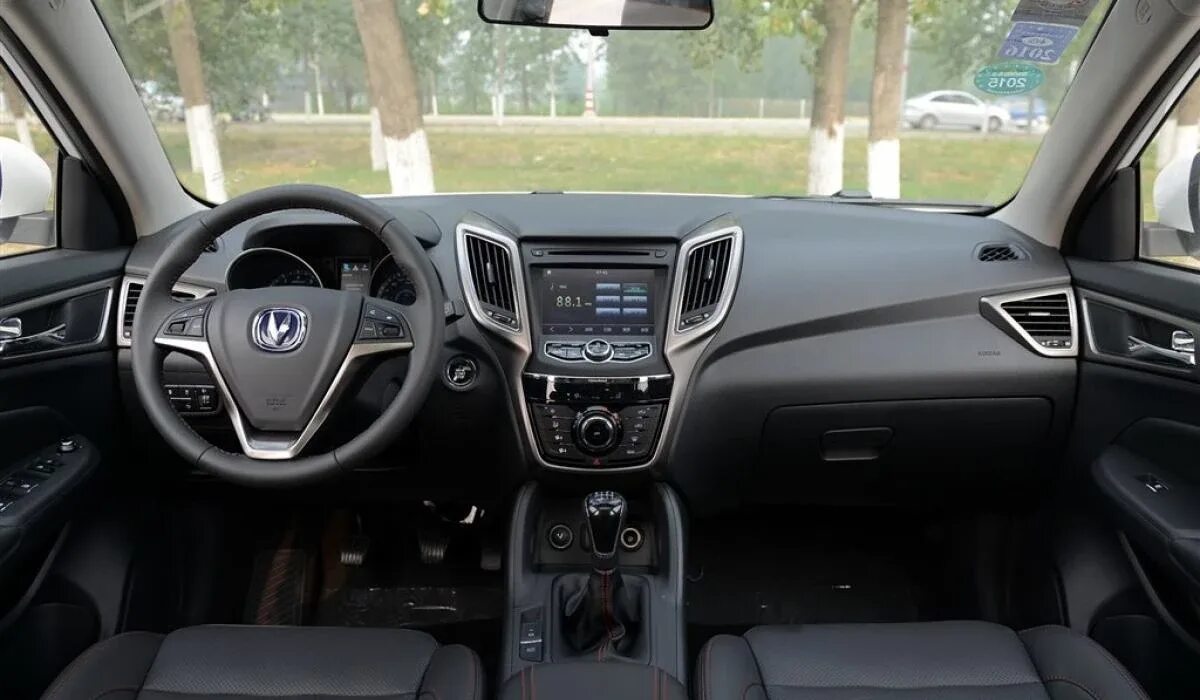 Шины чанган кс75. Китайский кроссовер Чанган cs75. Changan cs75 Comfort 4wd. Чанган ЦС 75. Чанган cs75 салон.