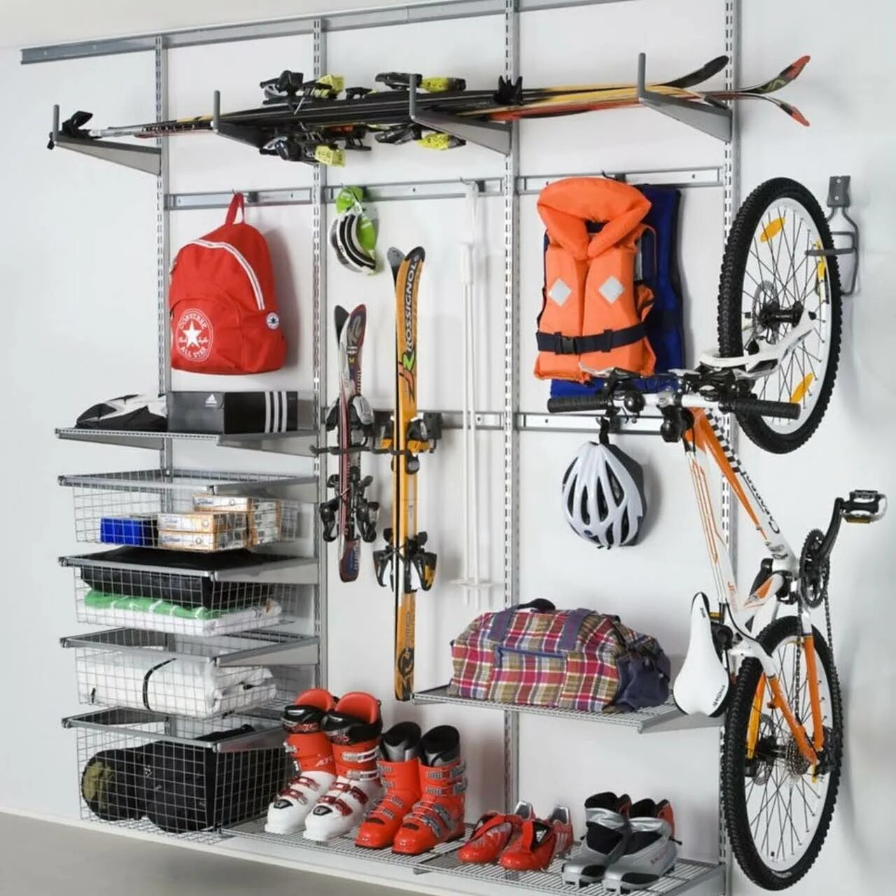 Инвентарь для уборки. Современный инвентарь. Современный инвентарь. Кухонный инвентарь. Современное торговое оборудование.