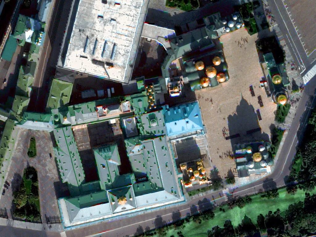 кремль вид из космоса. площади со спутника. картинки с google earth. планировка канберры. Geoeye-1 снимки.