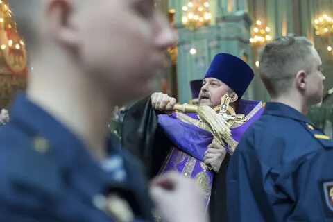 Молебен в главном храме вооруженных