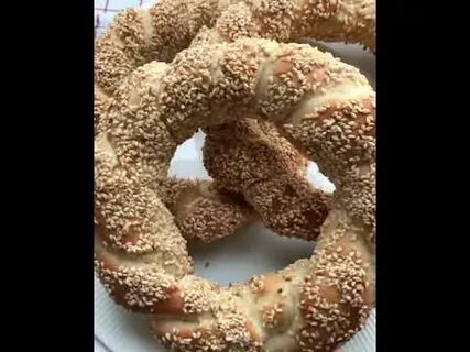 Турецкие симиты с кунжутом