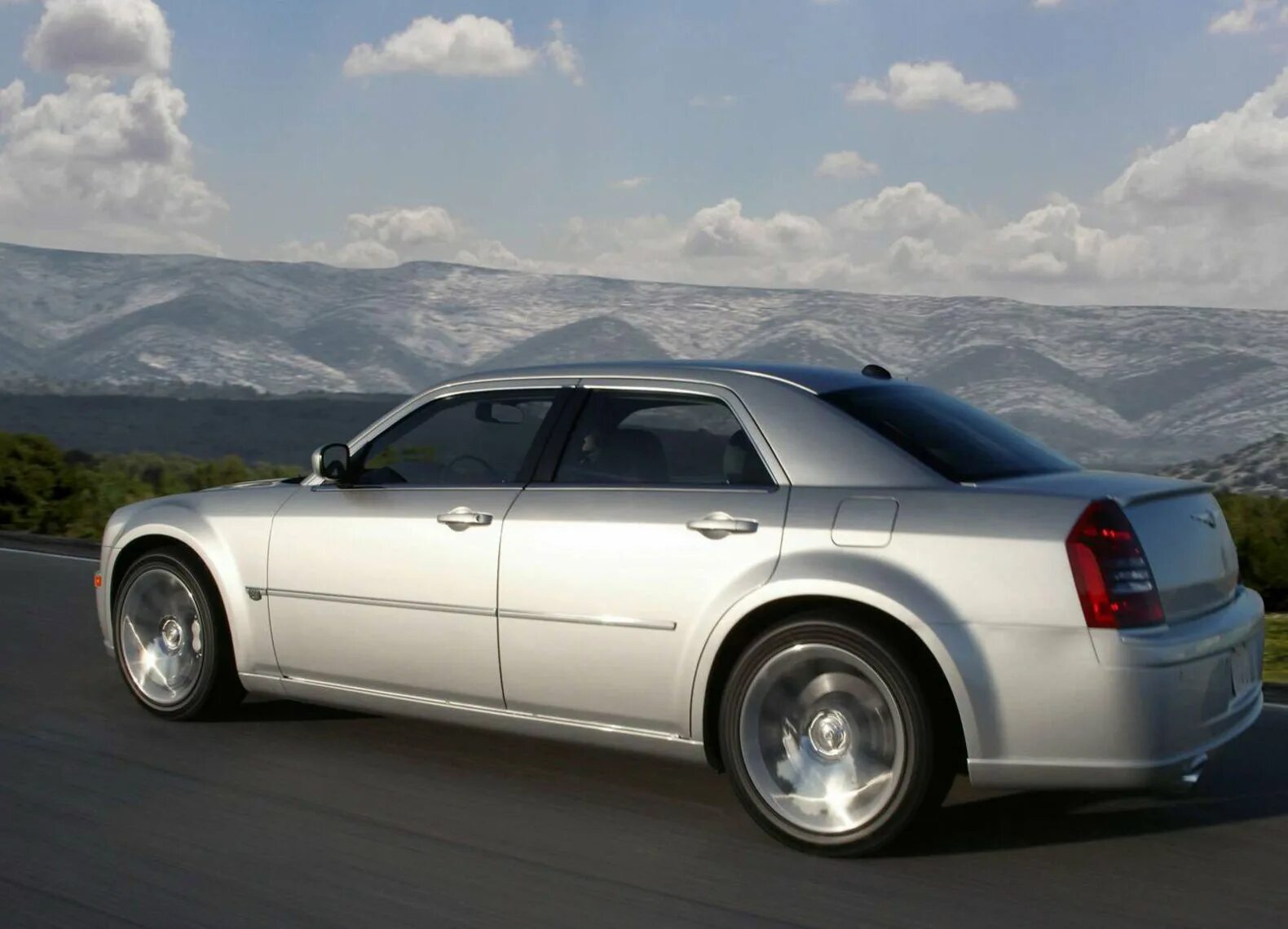 Chrysler 300c. Chrysler 300 2005. Крайслер 300с универсал. Chrysler 300c srt8. Американская машина крайслер