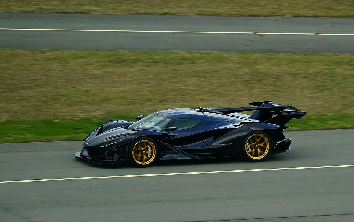 Apollo ie. Apollo intensa emozione автомобиль. гиперкар аполло 2019. apollo v12.