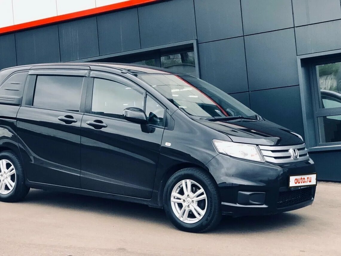 хонда фрид гибрид 2015. Honda freed hybrid 2018. хонда фрид спайк. Honda япония. Honda freed на 17 дисках.
