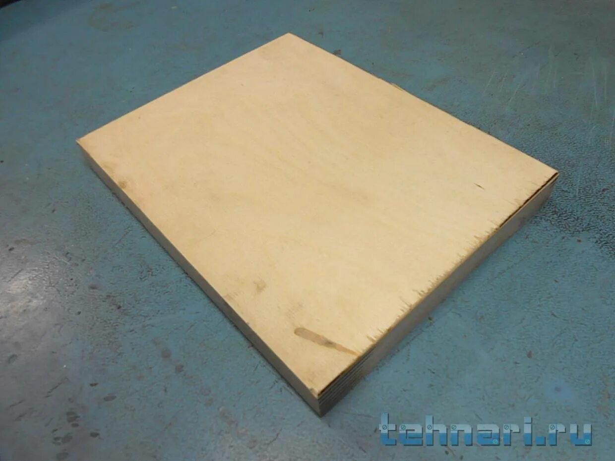 кусок фанеры