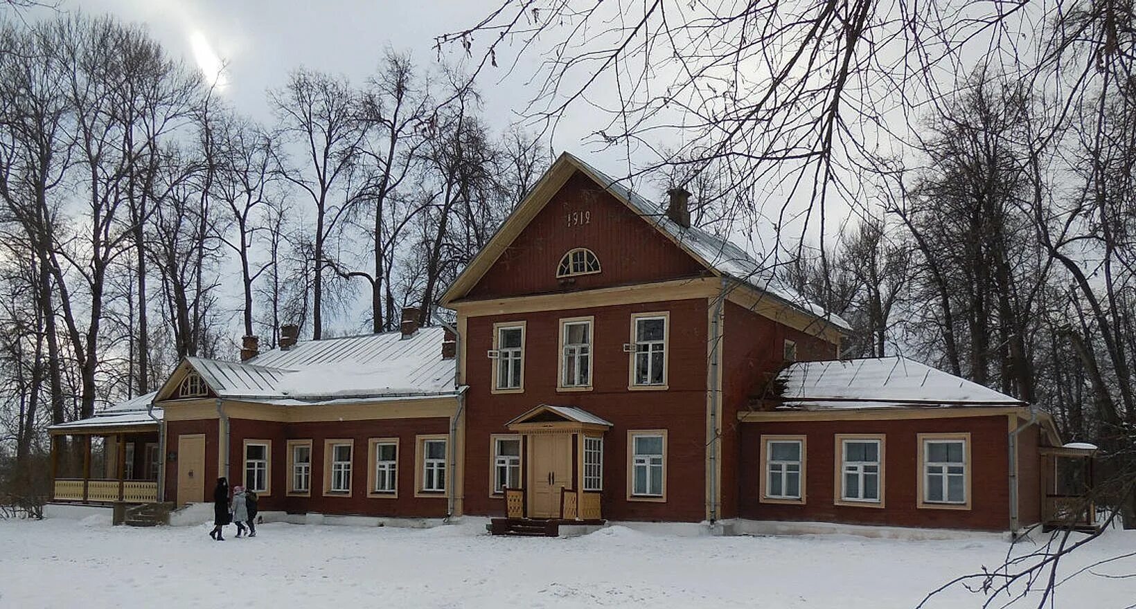 Мишенское. Мемориальный дом-музей усадьба н. е. Жуковского. Музей н е Жуковского в Орехово. Село Мишенское усадьба Жуковский в. а.. Орехово Владимирская область усадьба Жуковского.