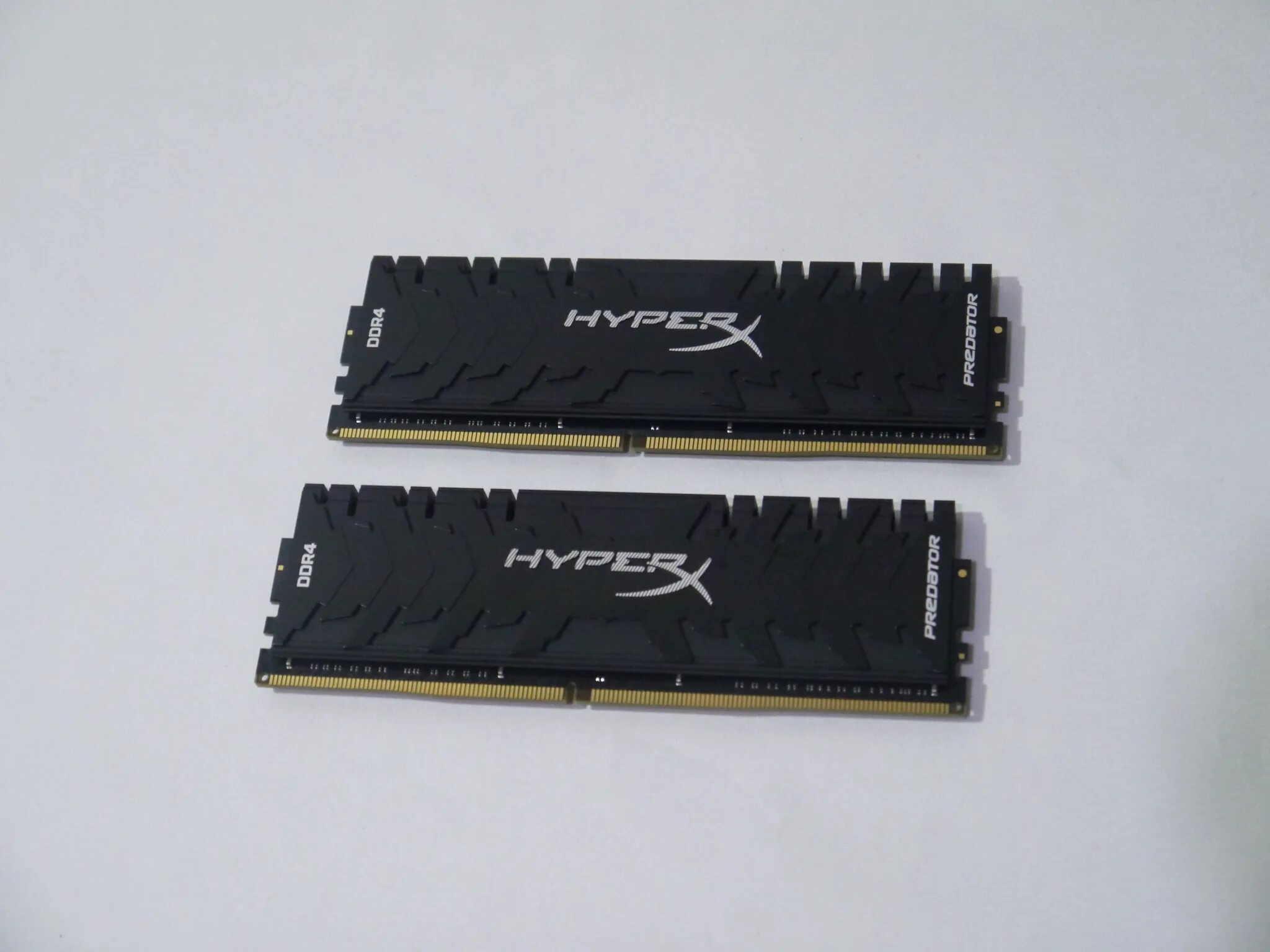 Оперативная память 16 из 8. HYPERX Predator ddr4 16gb 2666. Kingston ddr4 16gb 2666mhz. Оперативная Kingston HYPERX 4 GB. Kingston HYPERX 16gb.