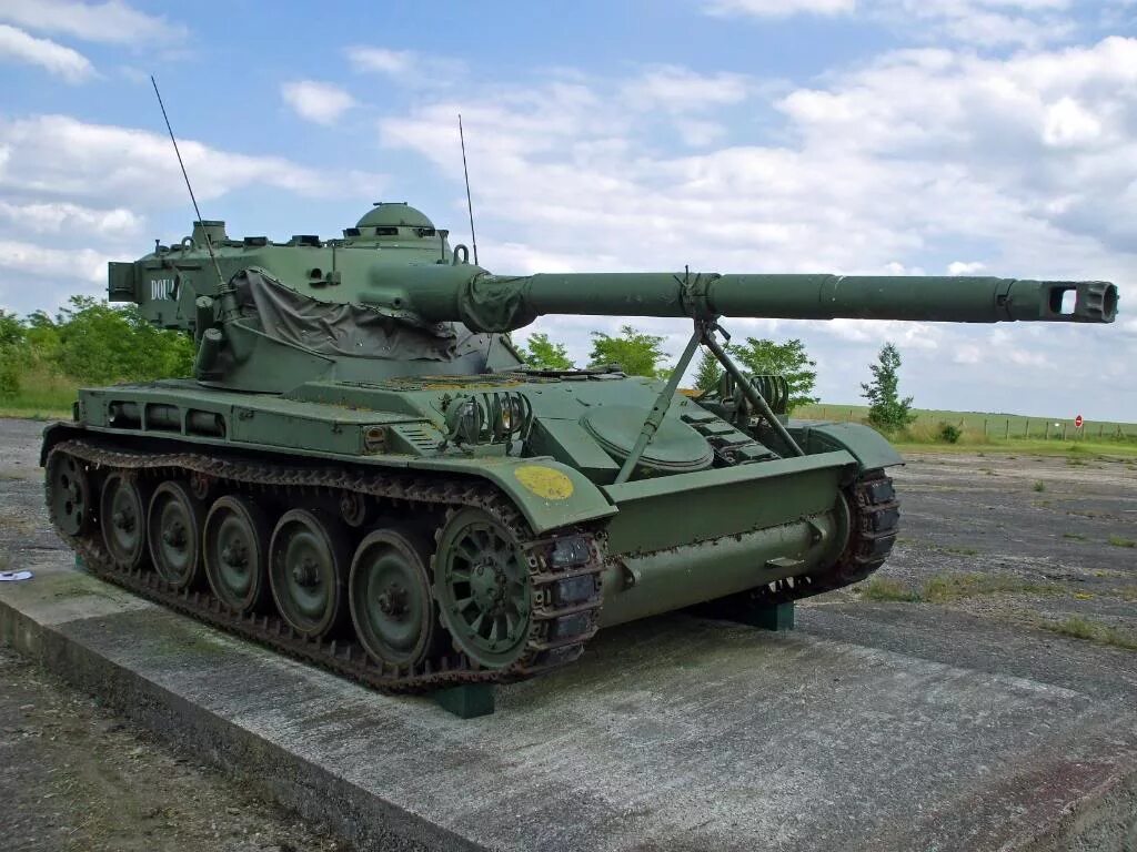 13 90 телефон. AMX 13 90. АМХ 13 90 В реальной жизни. АМХ 36. AMX 13 MG 151.