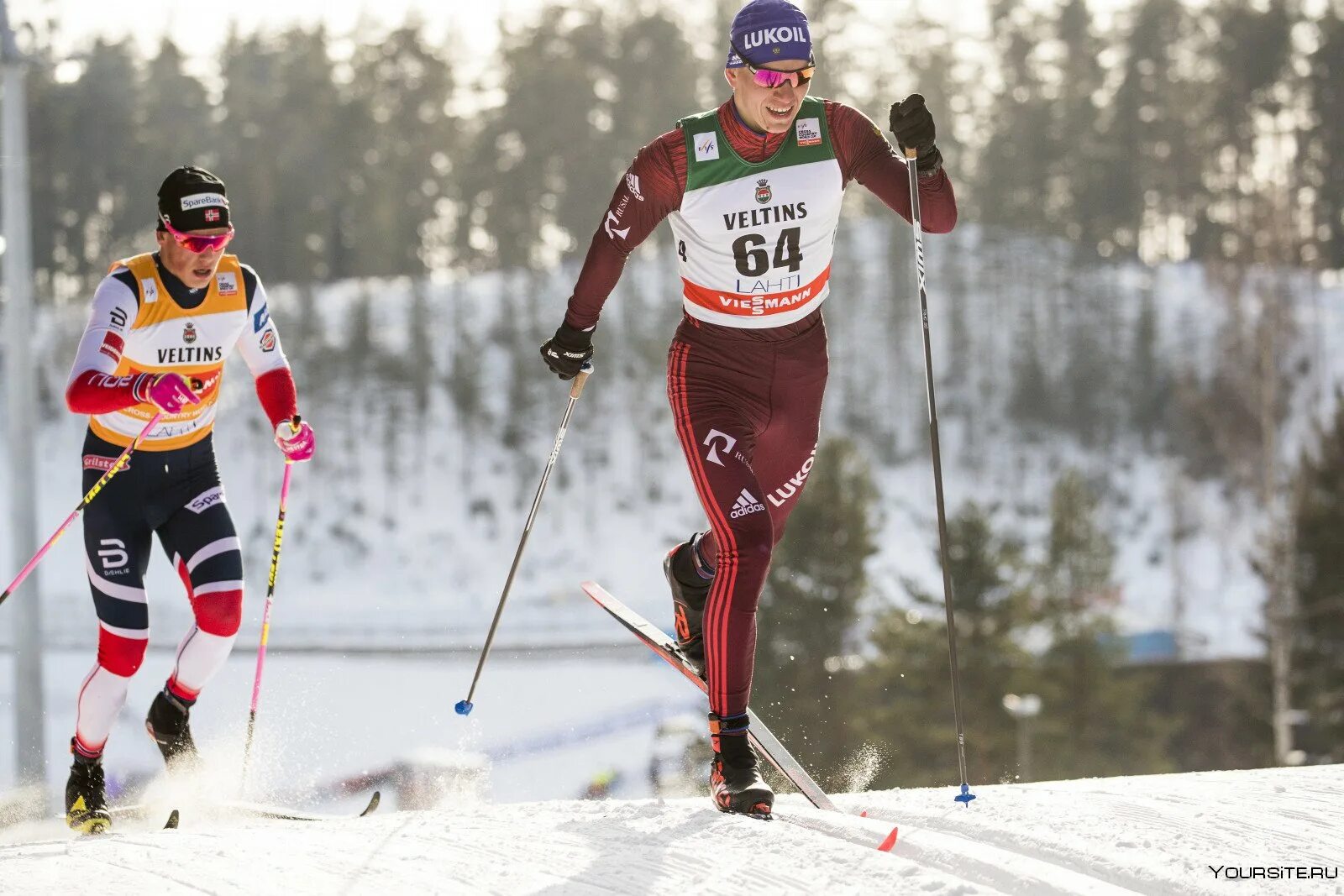 Лыжные гонки вид спорта. Спринт лыжные гонки березовский. Лыжные гонки. Лыжники соревнования. Классический спринт лыжные гонки.