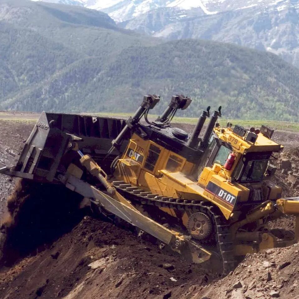 Бульдозер Cat d10t. Карьерный бульдозер Катерпиллер. Caterpillar d10. Бульдозер Caterpillar d10. В артели общий