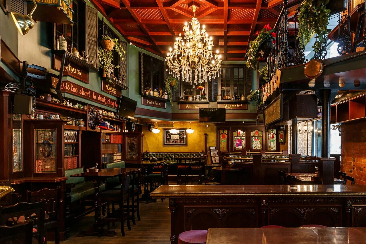 Ирландский паб дублин. Дублин паб солнечногорск. Мясницкая 15 lions head pub. Ирландский паб подольск. Lion's head pub, москва.