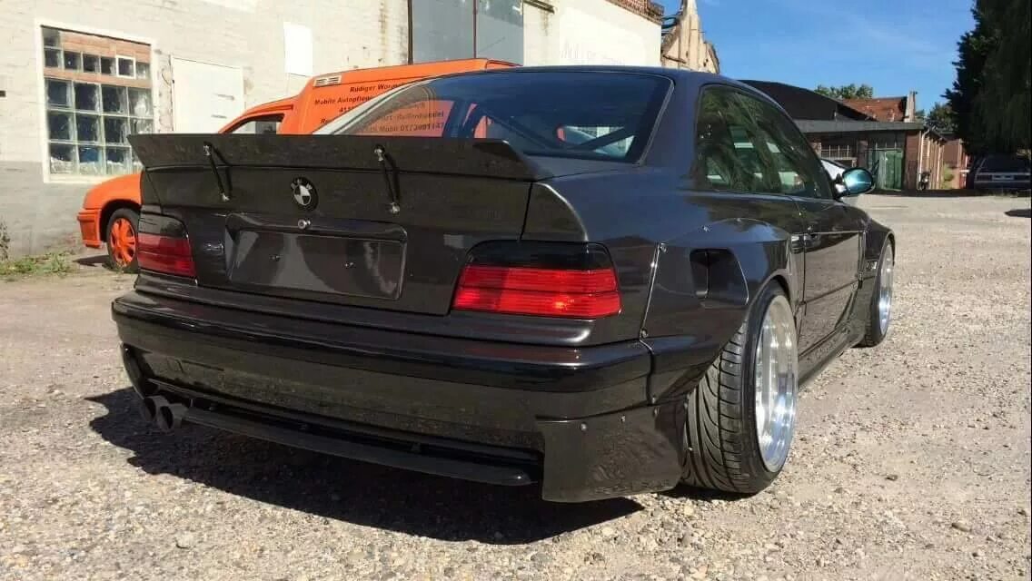 E extensions. BMW e36 Ducktail. BMW e34 Ducktail. BMW e34 дактейл. Дактейл е36 седан.