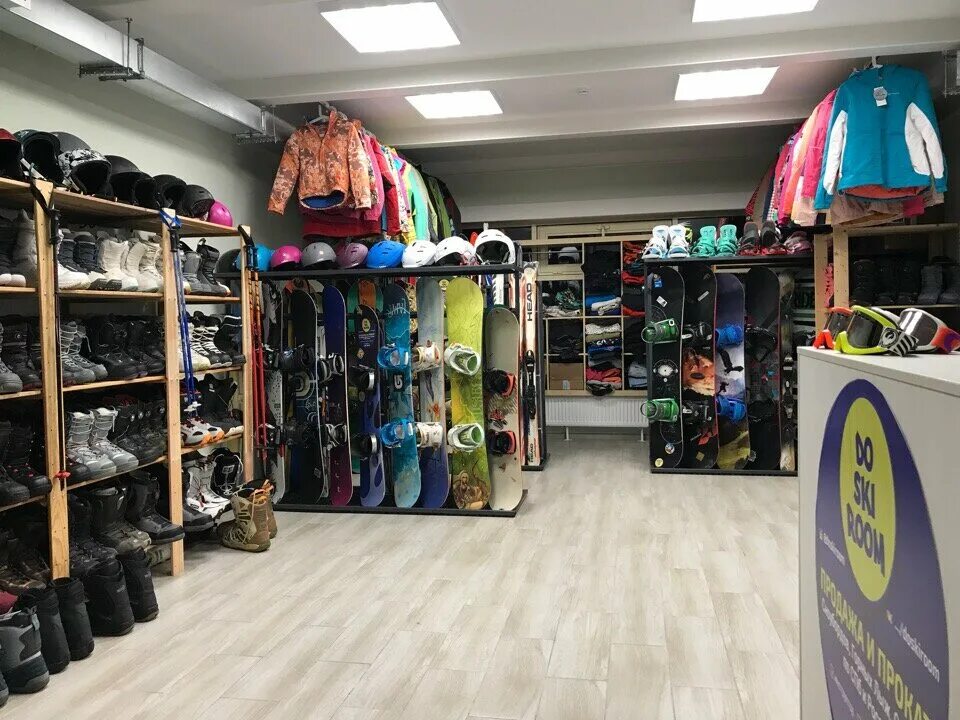 прокат лыж спб. аренда лыж на парнасе. санкт петербург беговая улица 3 doskiroom. г. магазин тренажеров.