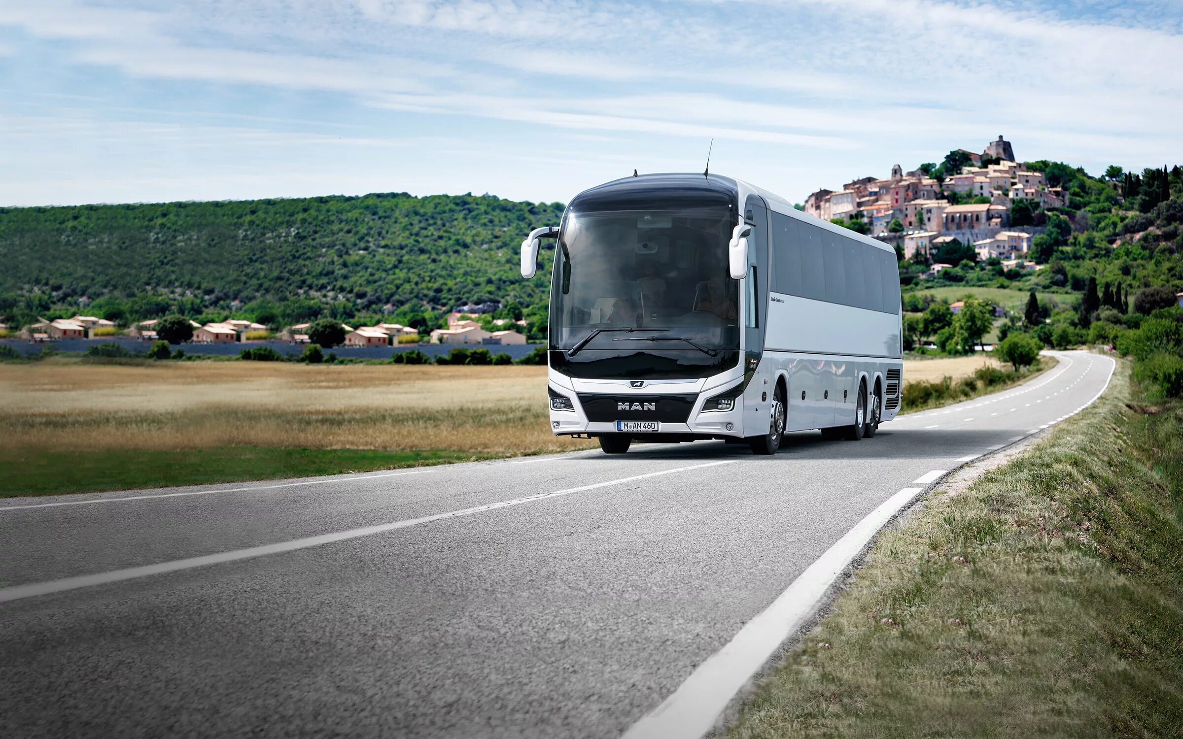 Автобусные туры 1 день. Ман Lions coach. Man a13 Lion's coach. Man coach автобус. Neoplan North.