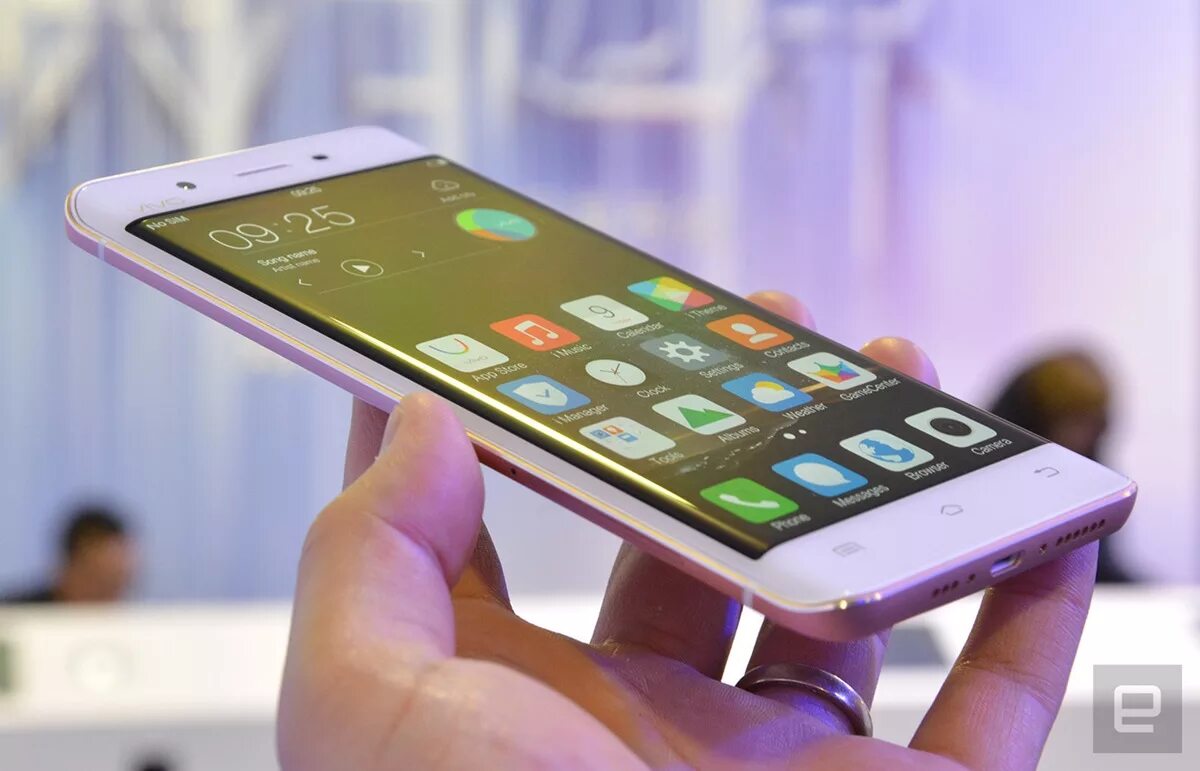 Смартфон 6 фото. Телефон vivo xplay. китайский телефон vivo. смартфон со всех ракурсов. первые китайские смартфоны.