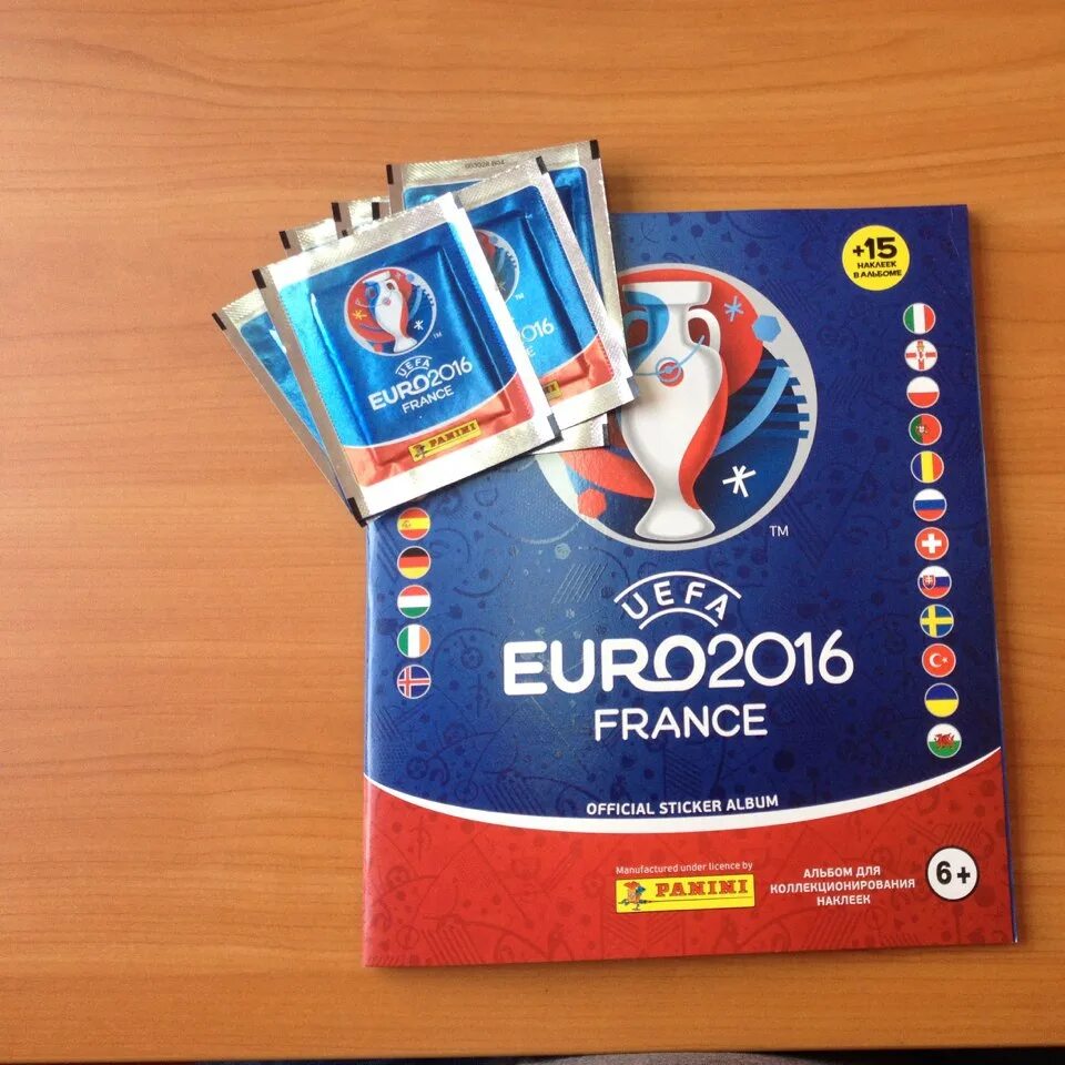 Панини евро 2016. UEFA Euro 2016 Panini. Панини наклейки. Евро 2016 журнал Panini. Евро этикетка