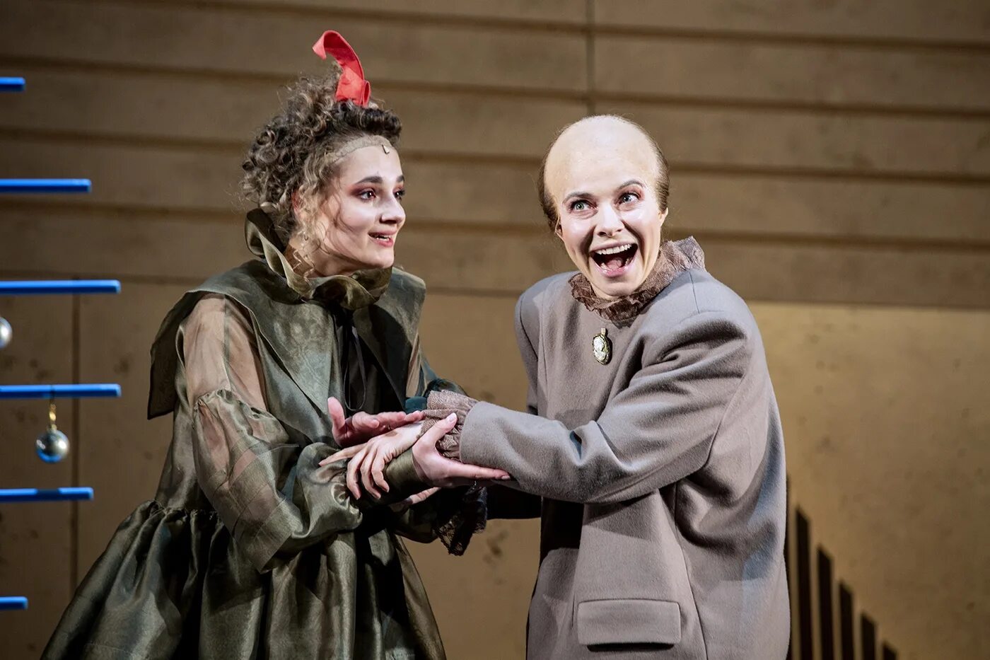 8 (восемь) постановка театр на таганке. Восемь театр на таганке. Театр ава. Театр восемь. Восемь любящих женщин спектакль малый театр.