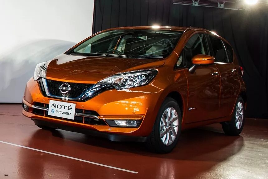 Ниссан ноут гибрид новый. Ниссан ноут 2018 гибрид. Nissan leaf 2019. Ниссан гибрид 2017. Nissan note hybrid 2019.