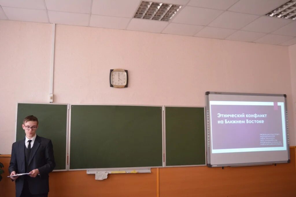 Гимназия 136 автозавод нижний новгород. Электронный журнал. Автозаводский район гимназия 136. Электронный дневник и журнал. Электронный дневник гимназия 136.