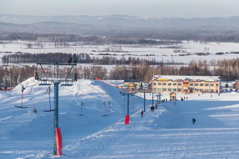 Волжский утёс горнолыжный комплекс. Малая царевщина самарская область склон. Малая царевщина горнолыжка. Горнолыжка самара царевщина. Горнолыжка волжский утес самарская область.