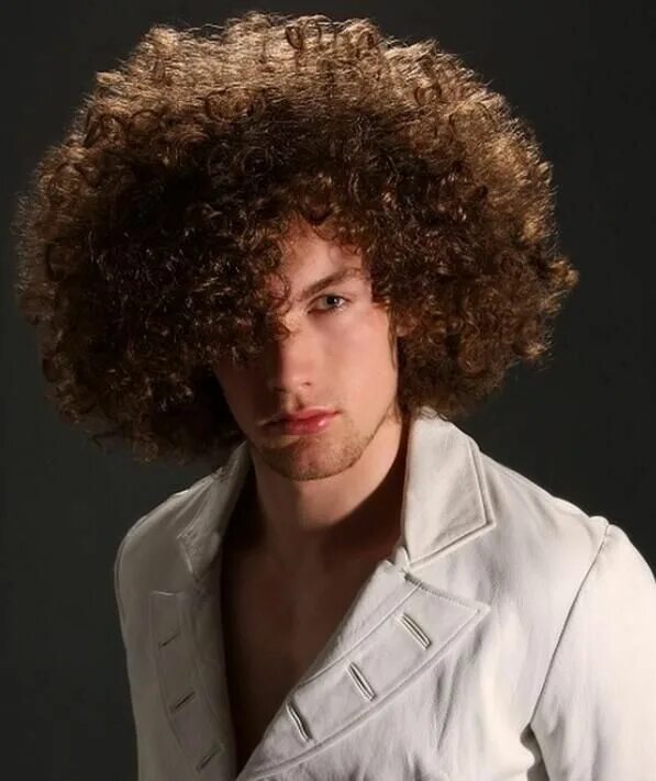 ▷ 1001+ idées Coiffure homme tendance 2021 - un dégradé d'idées Curly hair men, 