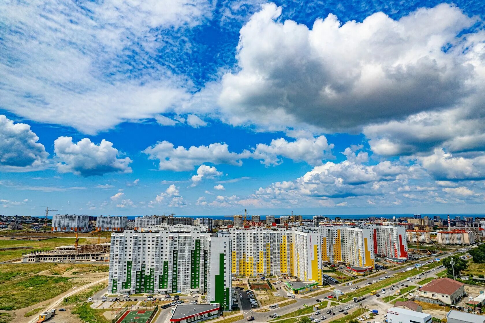 Ооо бор. Жк фея анапа. Есенин вилладж. Жк славянский анапа. Жк чёрное море анапа комплекс.