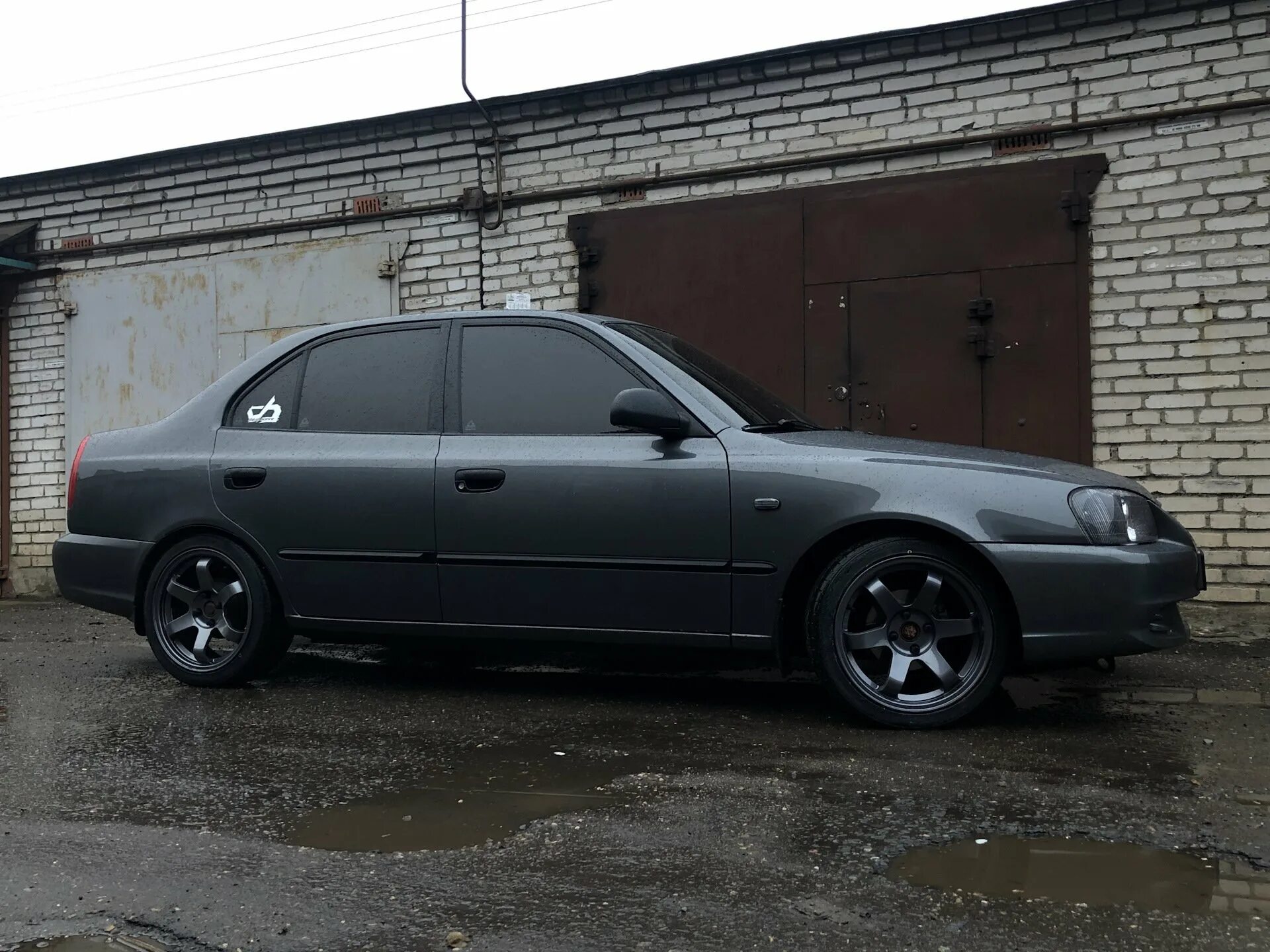 Accent диски. Hyundai accent r16. hyundai accent диски r16. хендай акцент r16. хендай акцент r 15.