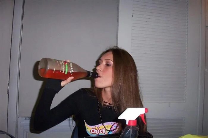 Пьяная девушка подросток. Девочка 1 девочка пьяна. Девочка 1 девочка пьяна. Красивая пьяная девочка. Девушка бухает.