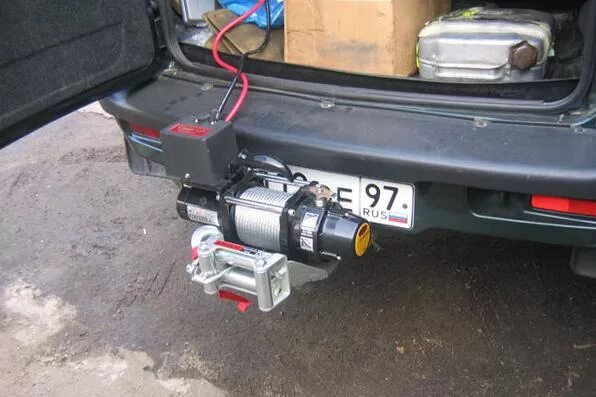 Фаркоп на площадку для лебедки cf moto. Лебёдка для лодки на прицеп 12v. Лебедка электрическая паджеро 4. Лебедка 6000 lbs для на уаз. Крепление лебедки на арго.