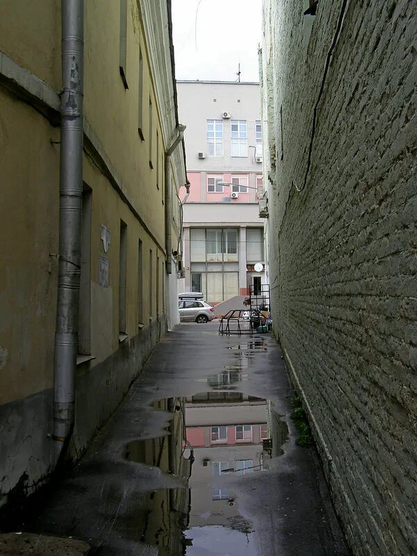 Улица нету. Эшеров переулок в москве. конец переулка. переулок которого нет. улица и переулок отличие.