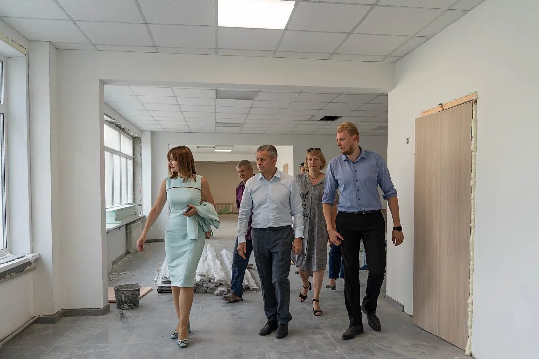 Школа креативных индустрий фото. Вести курск. Новости курска сегодня tsargrad tv turbopages org. Школа креативных индустрий москва. Центр управления регионом курская область.