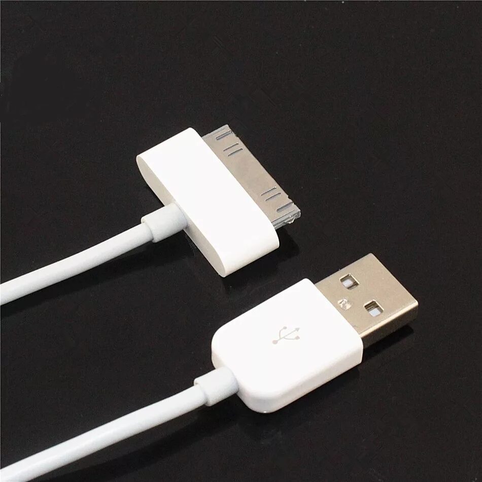 Зарядник iphone 4. Кабель для айфона 4s. Айфон 4 на USB. Зарядник на айфон 4s. Зарядное для айфон 14