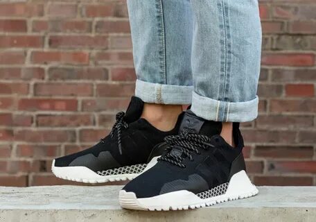 Кроссовки adidas f