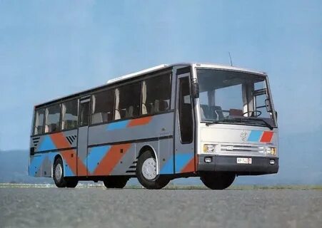 Автобус там