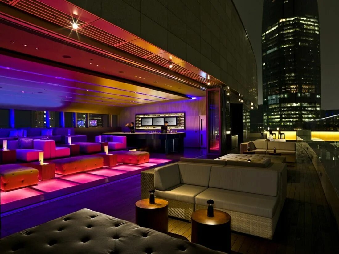 Lounge. Hong Kong пентхаус. Интерьер клуба. Ночной интерьер. Лаундж зона в баре.