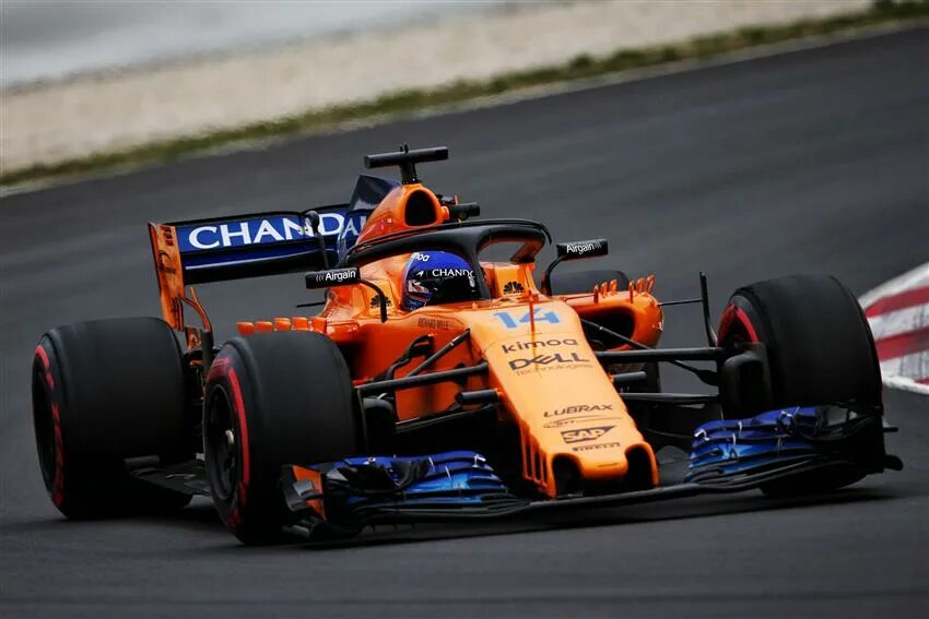 Формула 33. Фернандо Алонсо Макларен. MCLAREN f1 гонщики. MCLAREN MCL 33 Barcelona Test Day 1 Fernando Alonso. Фернандо Алонсо машина.