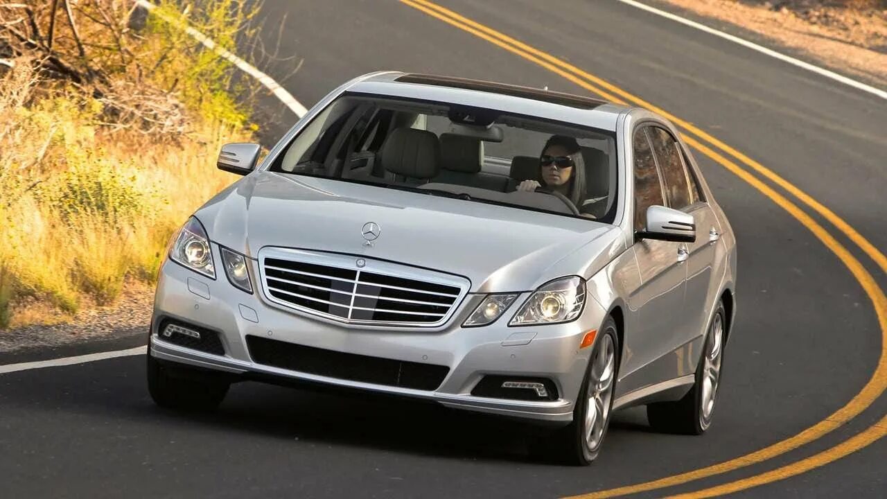 Мерседес бенц e w212. Mercedes benz w 212. Мерседес e350 w212. Mercedes benz w 212. Mercedes benz e63 amg w212.