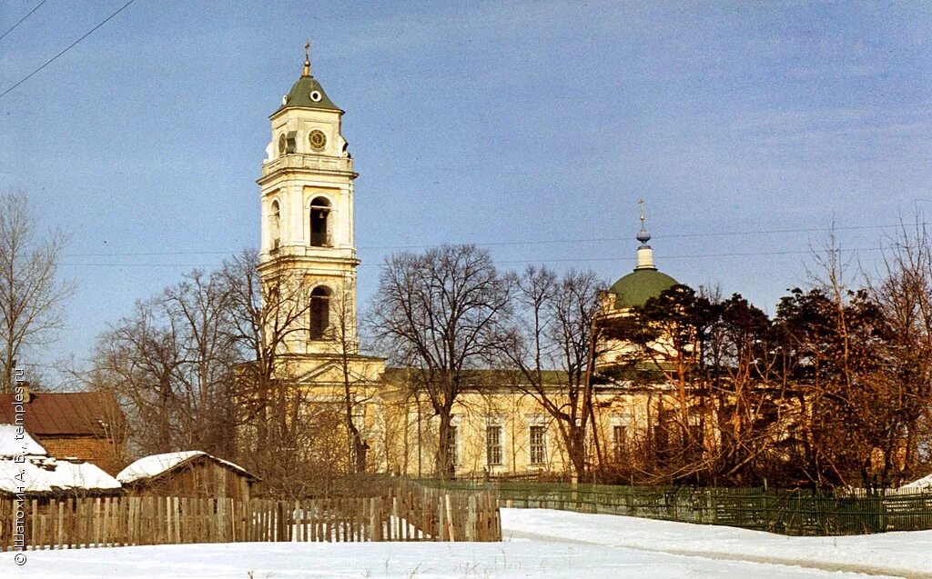 Никольский собор лосино петровский. Никольский храм лосино-петровский. Церковь николая чудотворца (лосино-петровский). Храм иконы божией матери лосино петровский. Успенская церковь лосино петровский.