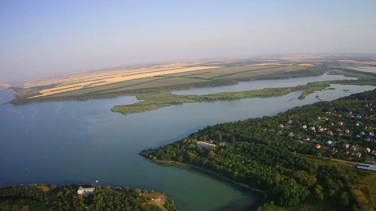 Солнечнодольск Ставропольский край. Поселок Солнечнодольск Ставропольский. Пгт Солнечнодольск Изобильненский район. Озеро Солнечнодольск Ставропольский край.