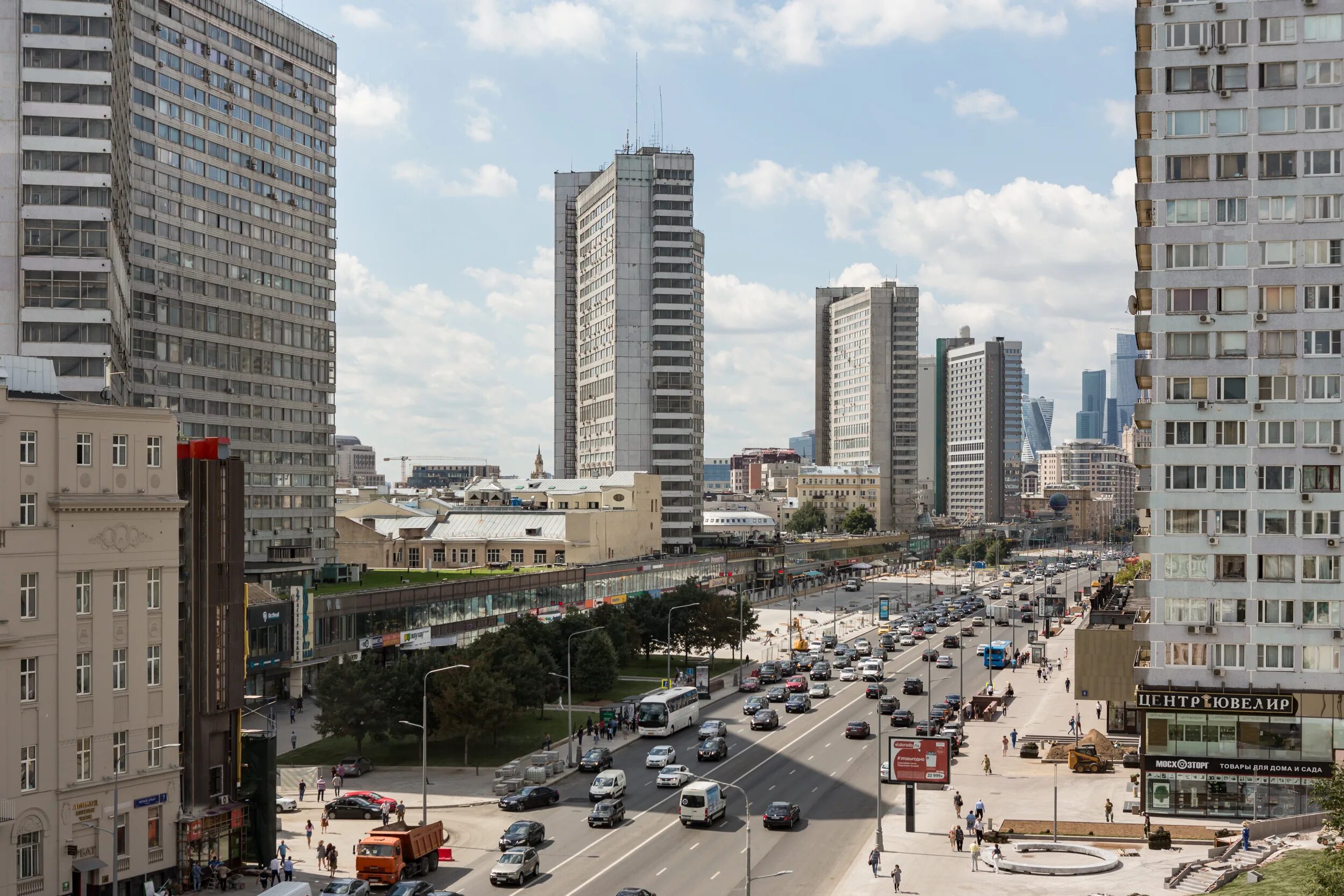 Ново арбатский. Московский новый Арбат. Улица новый Арбат. Новоарбатский проспект Москва. Новый Арбат 2010.